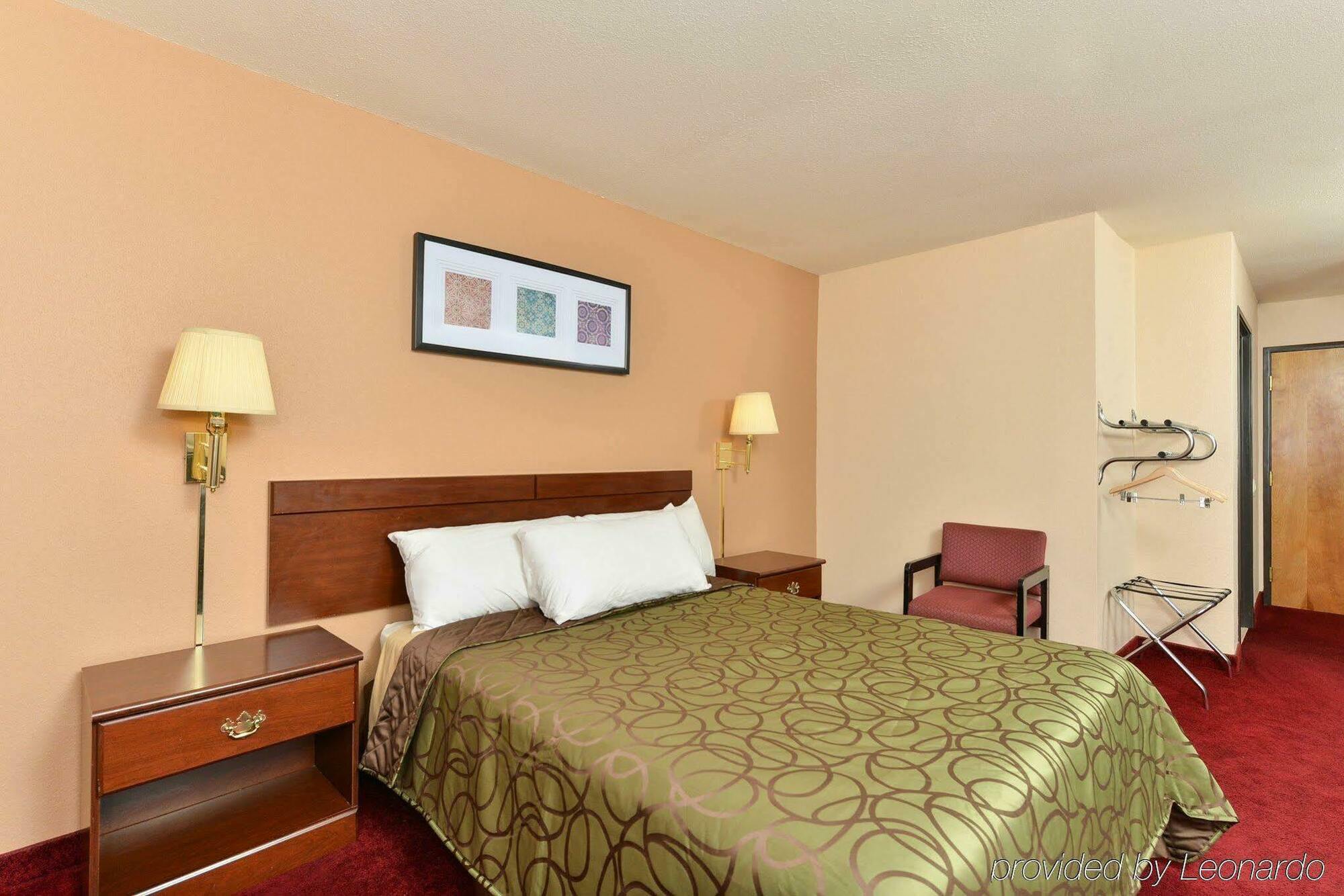 Quality Inn & Suites Brandenburg - Fort Knox Bagian luar foto